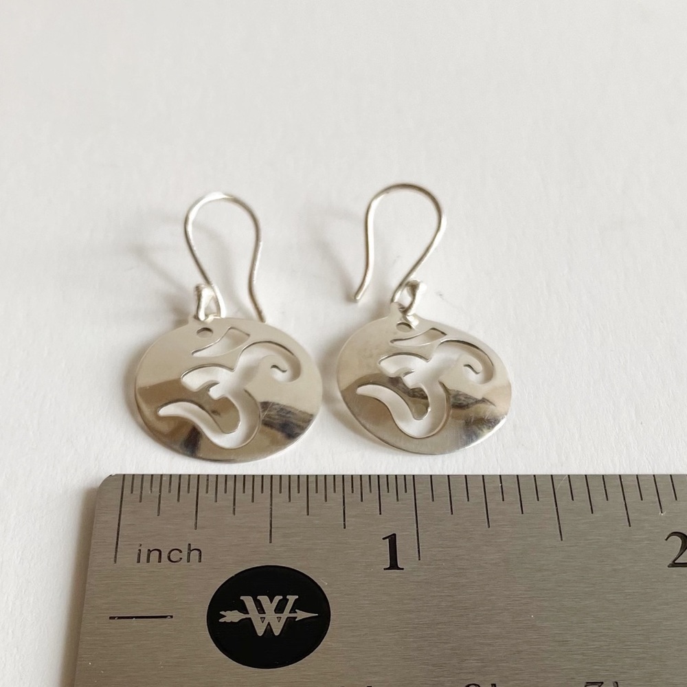 925 Sterling Dangle Pierced Earrings - Picture 3 of 5